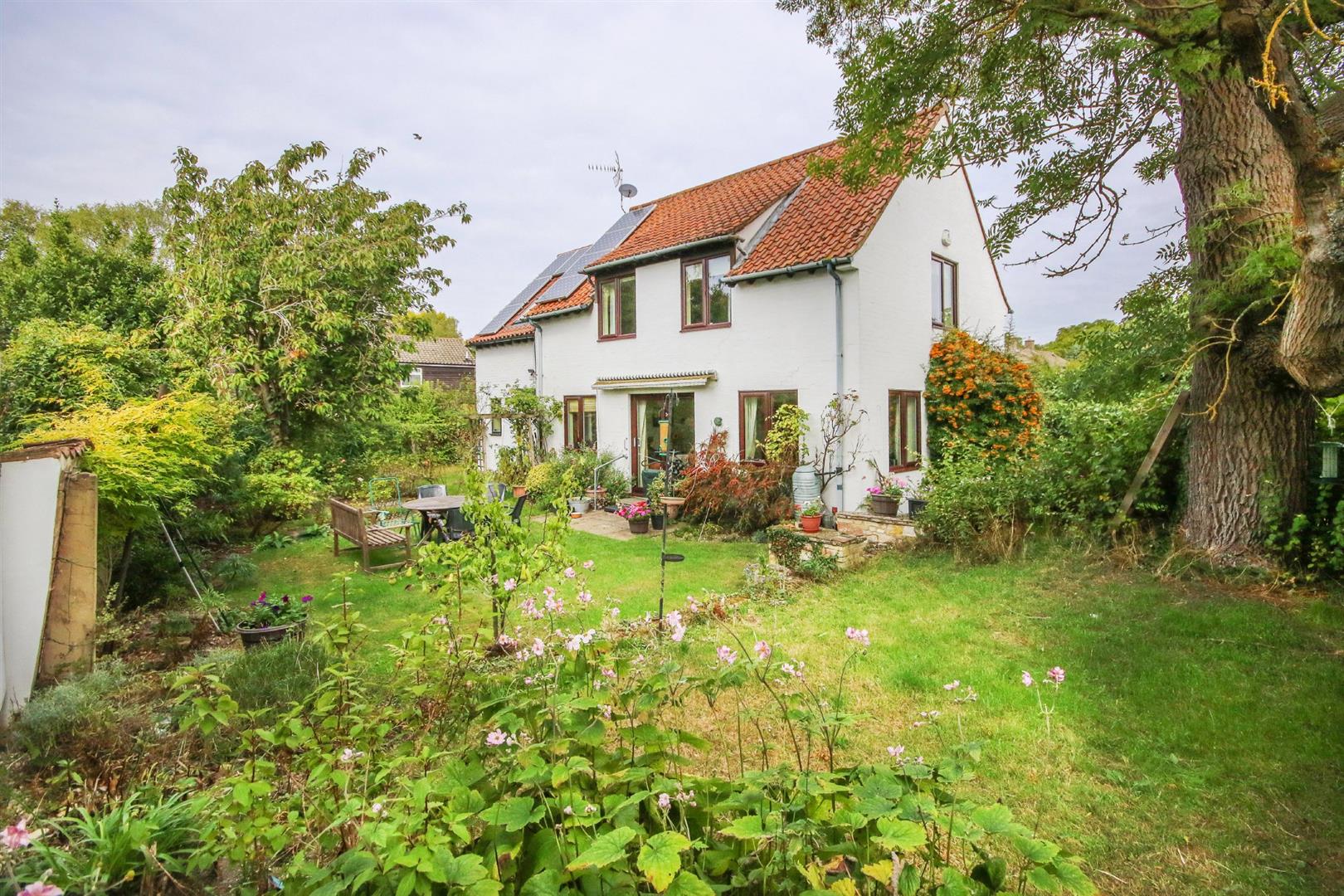 4 Bedroom for sale in Swaffham Bulbeck Cheffins Newmarket Sales